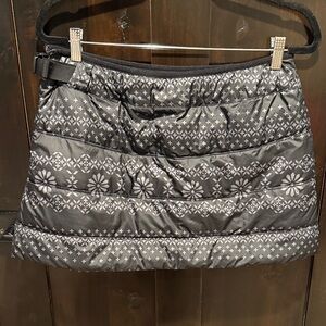 Stylish Black and Gray Patterned Skirt